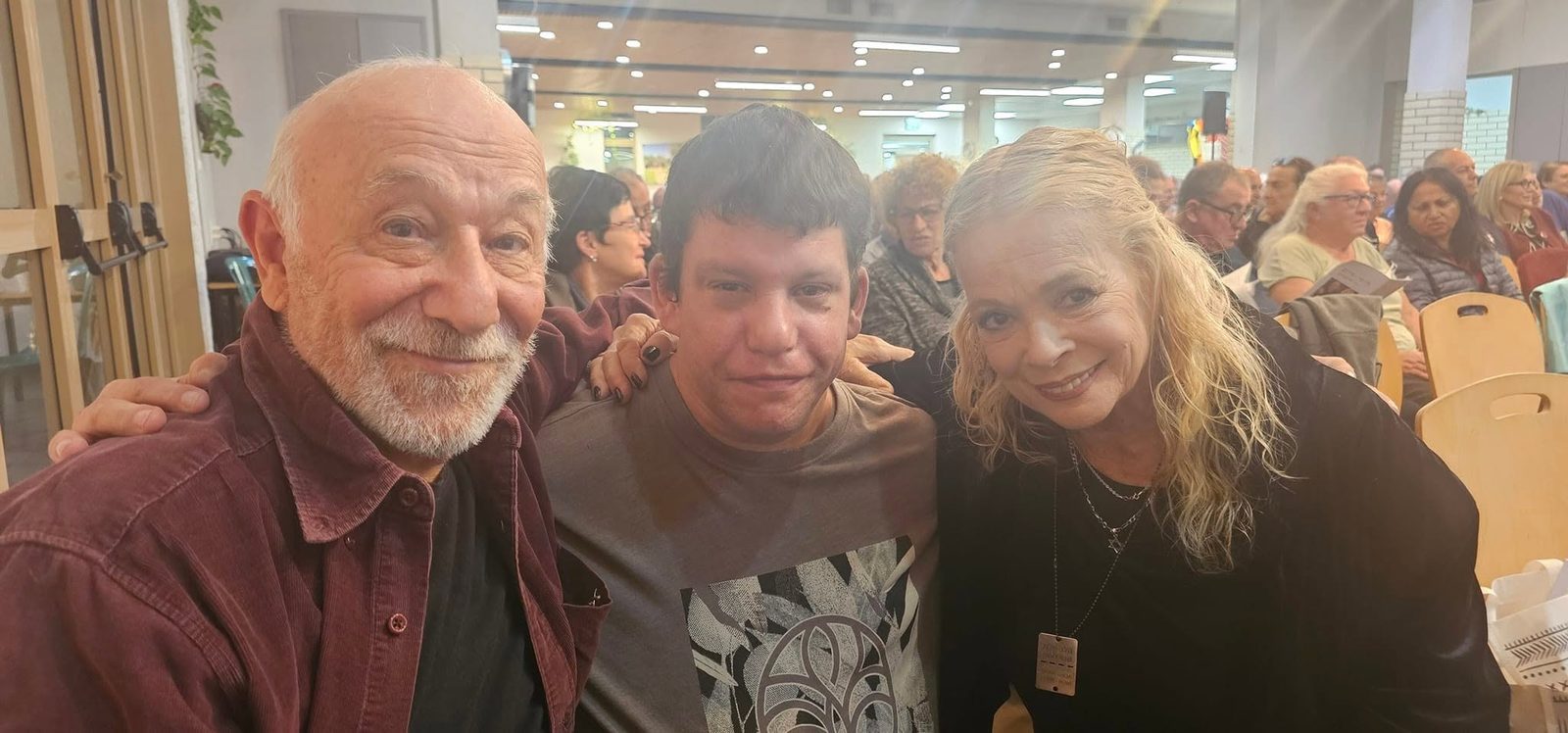 אמיר הממיר עם עירית ועזרא דגן