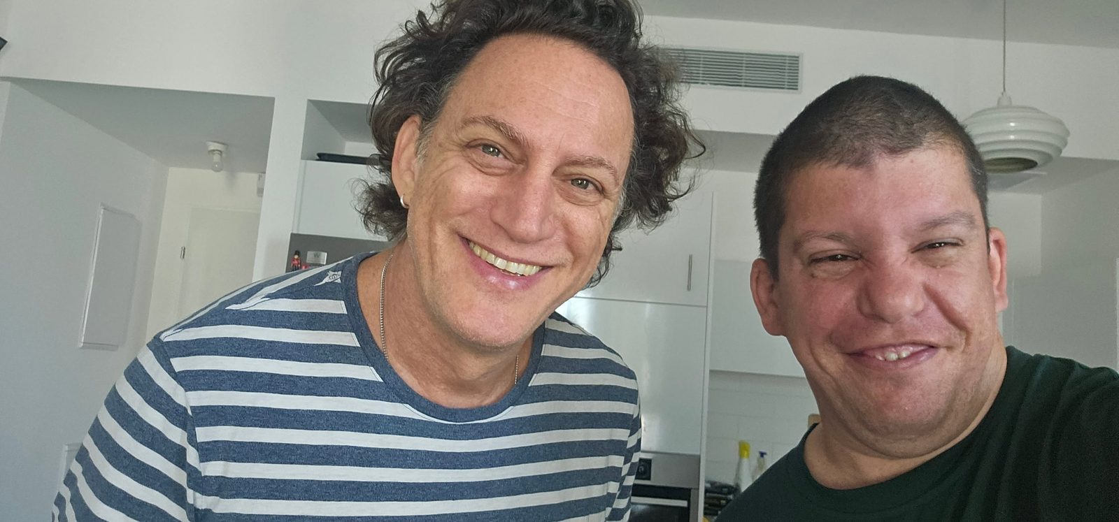 אמיר הממיר עם יחזקאל לזרוב